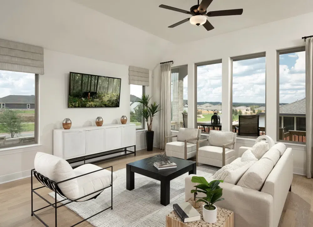 New Braunfels Living: Luxury Homes for Buyers & Sellers 2025