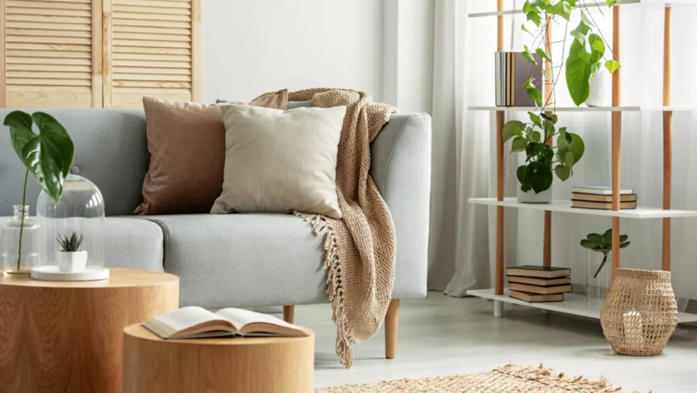 Beyond the “For Sale” Sign: What Really Makes a Home Sell