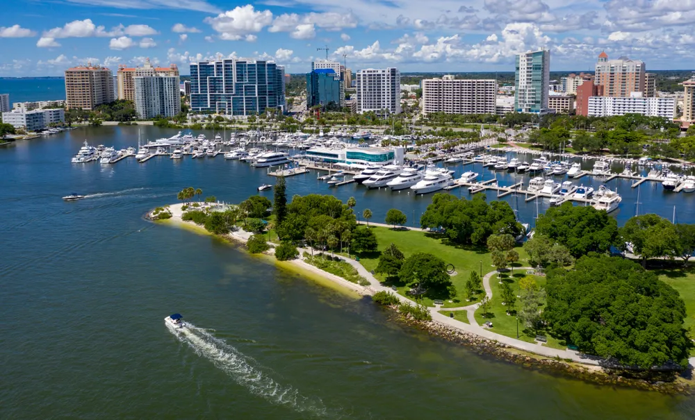 Florida Real Estate Market 2025 | Trends, Interest Rates & Opportunities