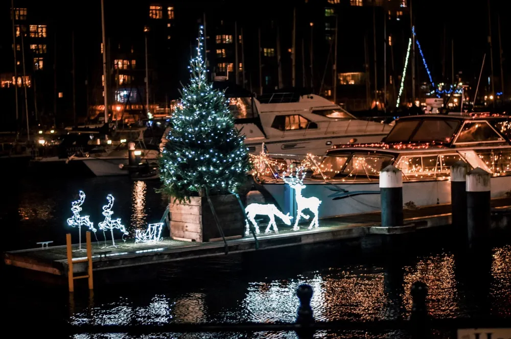 Cornelius Holiday Events, Dining & Music